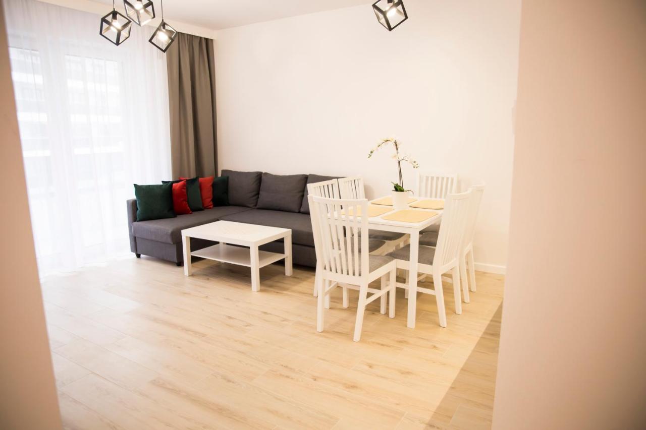 Apartament Royal Place I Jurowiecka 17 เบียวิสตอก ภายนอก รูปภาพ