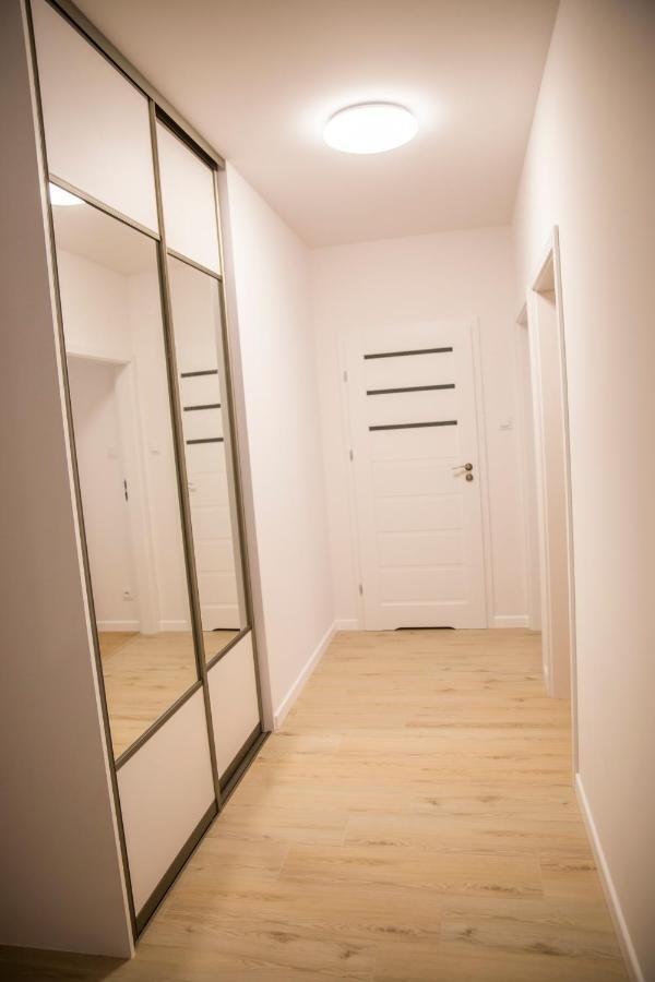 Apartament Royal Place I Jurowiecka 17 เบียวิสตอก ภายนอก รูปภาพ